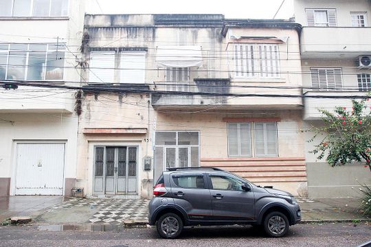 Fachada de casa para alugar com 3 quartos, 172m² em Bom Fim, Porto Alegre