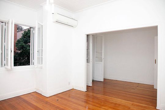 Casa para alugar com 3 quartos, 172m² em Bom Fim, Porto Alegre