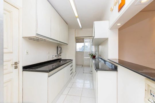 Cozinha de apartamento à venda com 2 quartos, 92m² em Campo Belo, São Paulo