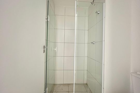 Banheiro de apartamento para alugar com 1 quarto, 26m² em Planalto Paulista, São Paulo