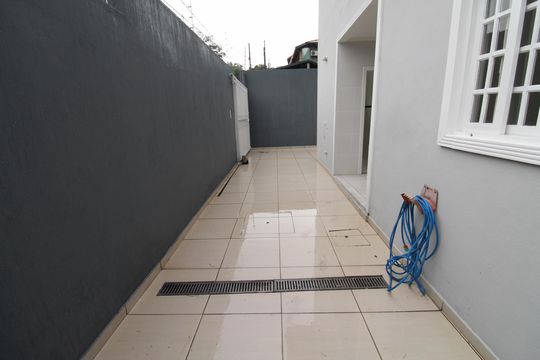 Quintal / Garagem de casa para alugar com 3 quartos, 120m² em Jardim America, São José dos Campos