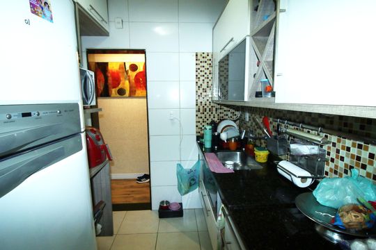 Cozinha de apartamento à venda com 2 quartos, 70m² em Brás de Pina, Rio de Janeiro