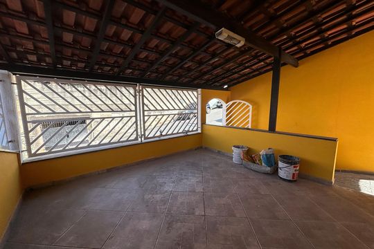Varanda de casa à venda com 4 quartos, 363m² em Jardim Tupa, Barueri