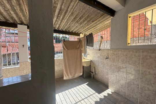 Área de Serviço de casa à venda com 4 quartos, 363m² em Jardim Tupa, Barueri