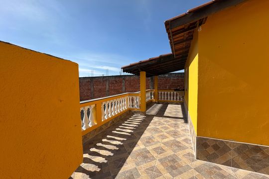 Quintal de casa à venda com 4 quartos, 363m² em Jardim Tupa, Barueri