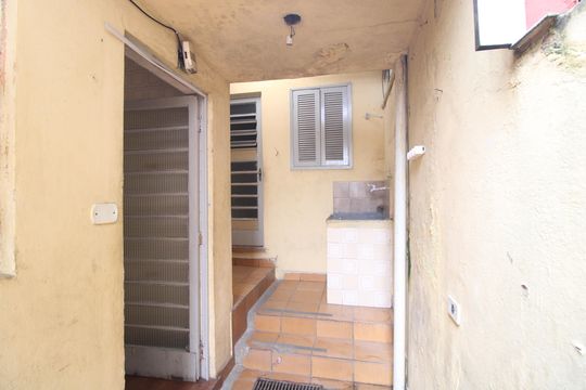 Lavanderia de casa à venda com 3 quartos, 168m² em Parque Brasil, São Paulo