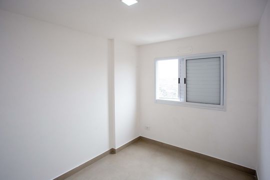Quarto 2 de apartamento para alugar com 2 quartos, 54m² em Vila Maria Leonor, Diadema