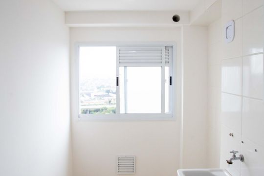 Área de Serviço de apartamento para alugar com 2 quartos, 54m² em Vila Maria Leonor, Diadema