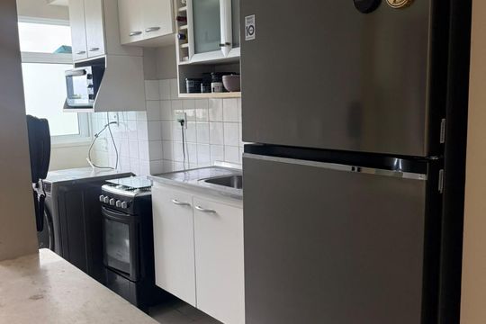 Cozinha de apartamento para alugar com 2 quartos, 47m² em Jacarepaguá, Rio de Janeiro