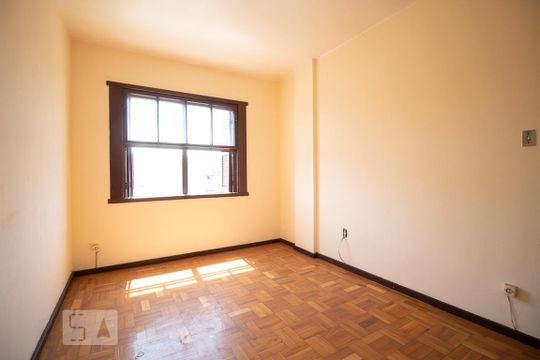 Apartamento para alugar com 3 quartos, 100m² em Floresta, Porto Alegre