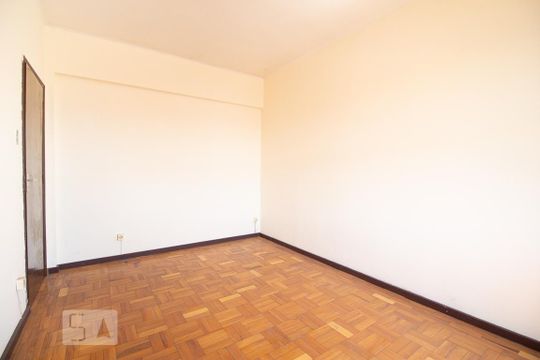 Apartamento para alugar com 3 quartos, 100m² em Floresta, Porto Alegre