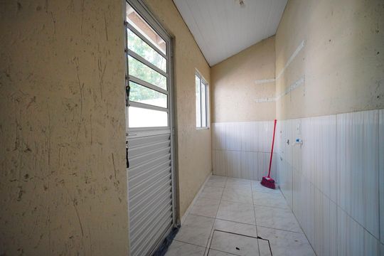 Área de Serviço  de apartamento para alugar com 1 quarto, 114m² em Potecas, São José