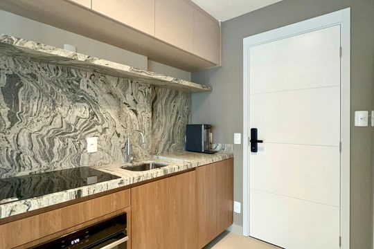 Cozinha de kitnet/studio para alugar com 1 quarto, 39m² em Pompeia, São Paulo