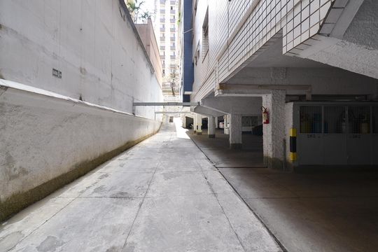 Garagem de apartamento à venda com 4 quartos, 144m² em Lourdes, Belo Horizonte