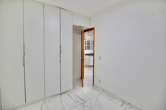 Quarto 1 de apartamento à venda com 2 quartos, 42m² em Parque Boturussu, São Paulo