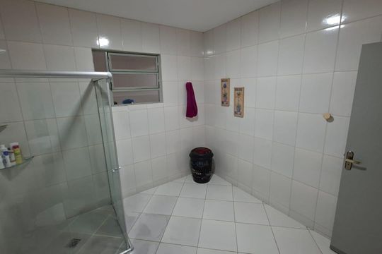 Banheiro de apartamento à venda com 3 quartos, 220m² em Boa Vista, Belo Horizonte