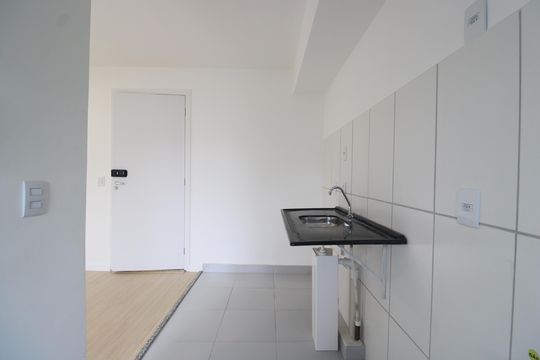 Cozinha de apartamento para alugar com 2 quartos, 44m² em Jacarepaguá, Rio de Janeiro