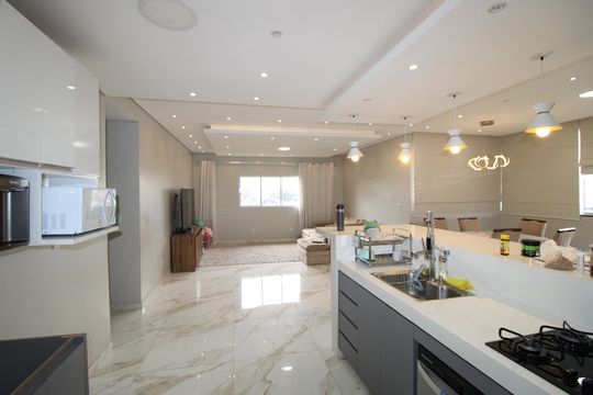 Sala/Cozinha de casa à venda com 3 quartos, 140m² em Parada Xv de Novembro, São Paulo