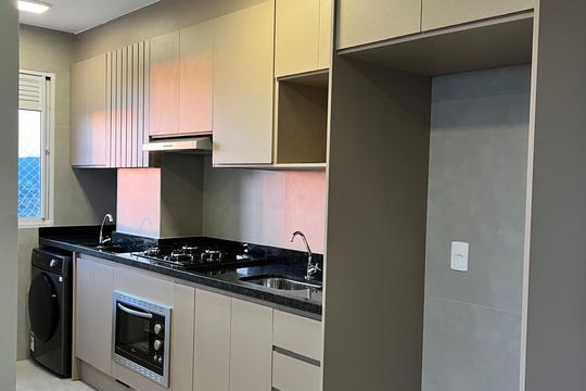 Cozinha de apartamento para alugar com 2 quartos, 36m² em Vila das Bandeiras, Guarulhos