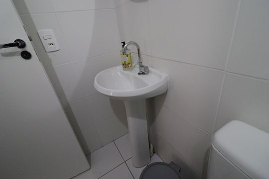 Banheiro de apartamento à venda com 1 quarto, 29m² em Socorro, São Paulo
