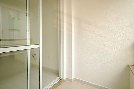 Varanda de apartamento para alugar com 1 quarto, 54m² em Canasvieiras, Florianópolis