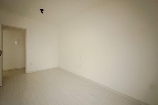 Quarto de apartamento para alugar com 1 quarto, 54m² em Canasvieiras, Florianópolis