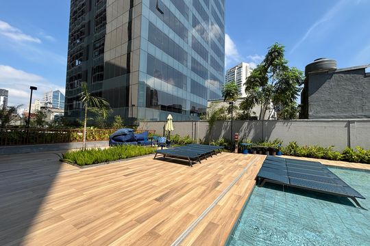 Piscina de apartamento à venda com 3 quartos, 131m² em Pinheiros, São Paulo