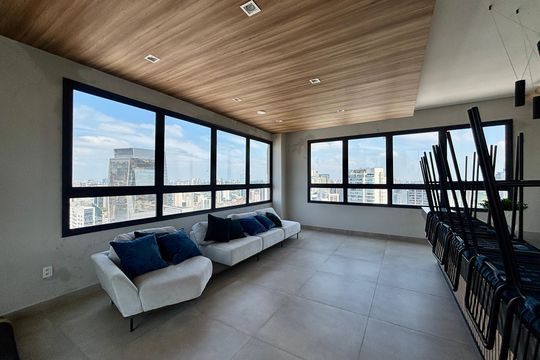 Área comum de apartamento à venda com 3 quartos, 131m² em Pinheiros, São Paulo