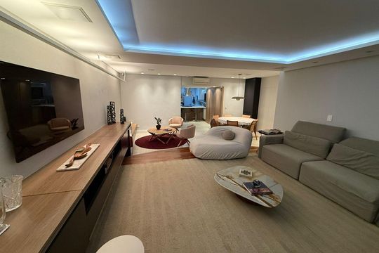 Apartamento à venda com 2 quartos, 132m² em Vila Mariana, São Paulo