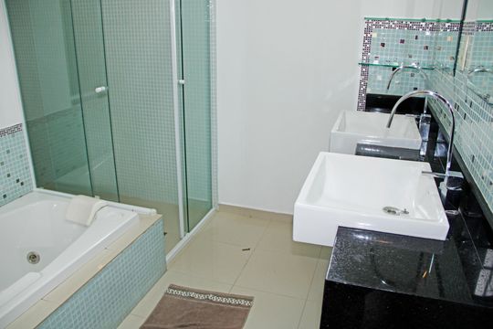 Casa de Condomínio para alugar com 3 quartos, 862m² em Condomínio Estância Marambaia, Vinhedo