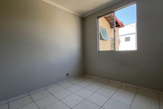 Quarto de apartamento para alugar com 2 quartos, 72m² em Ouro Preto, Belo Horizonte