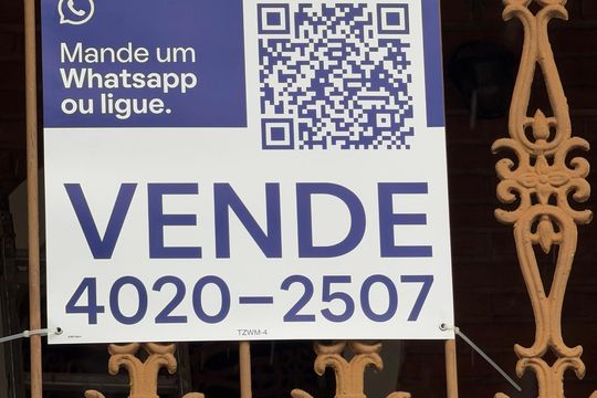 Placa de casa para alugar com 3 quartos, 207m² em Vila Sonia, São Paulo