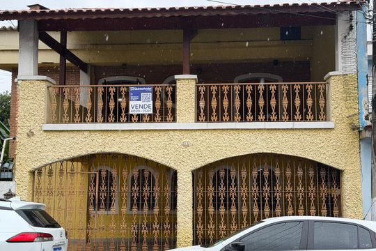 Fachada de casa para alugar com 3 quartos, 207m² em Vila Sonia, São Paulo