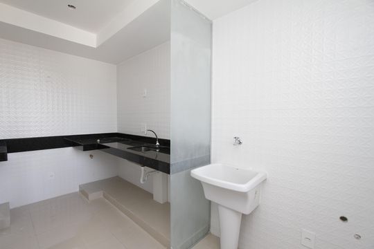 Cozinha de apartamento para alugar com 2 quartos, 72m² em Carlos Prates, Belo Horizonte