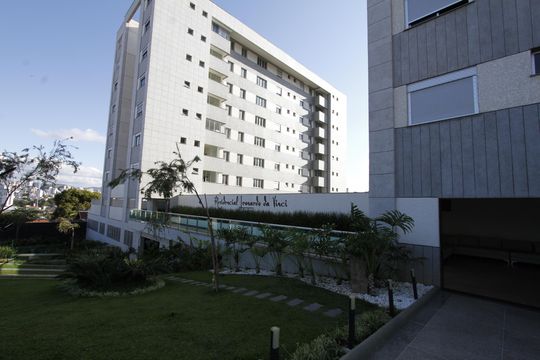 Fachada de apartamento para alugar com 2 quartos, 72m² em Carlos Prates, Belo Horizonte