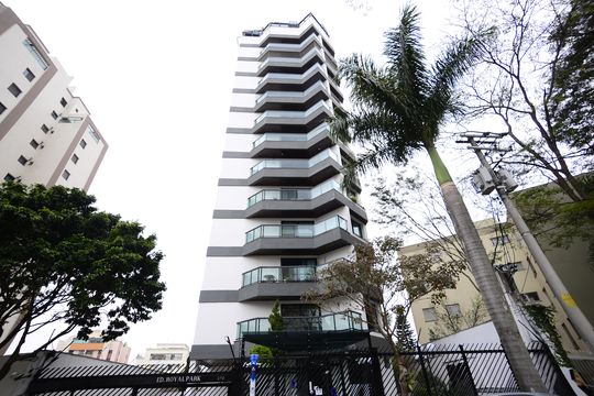 Fachada de apartamento à venda com 4 quartos, 200m² em Ipiranga, São Paulo