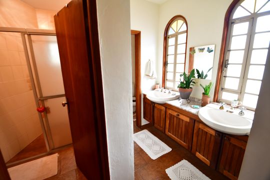Banheiro Social de casa para alugar com 4 quartos, 430m² em Chácara da Barra, Campinas