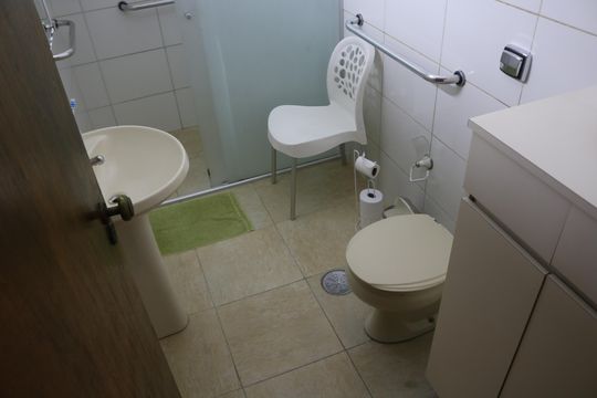 Banheiro 1 de apartamento à venda com 3 quartos, 120m² em Pompeia, São Paulo