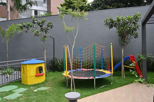 Playground 2 de apartamento para alugar com 1 quarto, 53m² em Vila Sonia, São Paulo