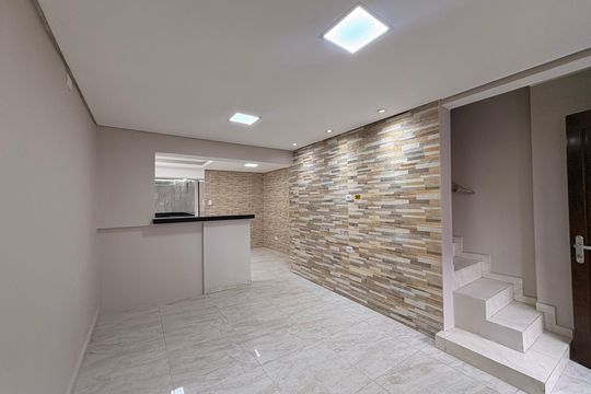 Casa para alugar com 3 quartos, 120m² em Vila Sao Pedro, Santo André