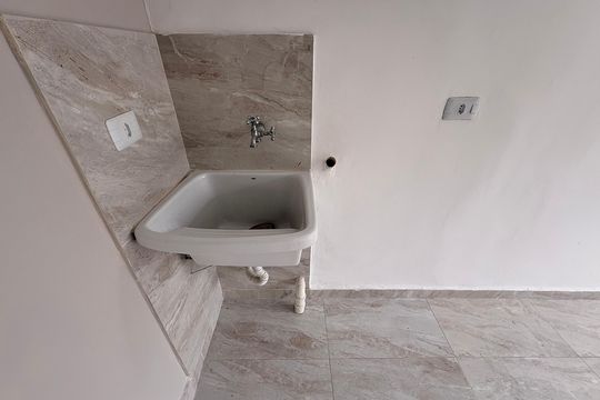 Lavanderia de casa para alugar com 3 quartos, 120m² em Vila Sao Pedro, Santo André