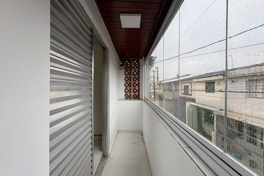 Sacada  de casa para alugar com 3 quartos, 120m² em Vila Sao Pedro, Santo André