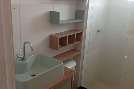 Banheiro de apartamento para alugar com 2 quartos, 60m² em PACIÊNCIA , Rio de Janeiro