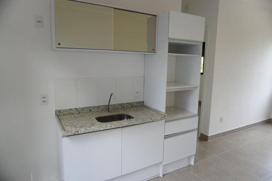 Cozinha de casa de condomínio para alugar com 2 quartos, 74m² em Jardim Pacaembú, Americana