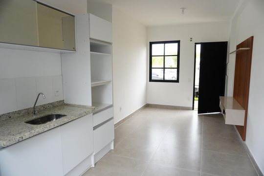 Casa de Condomínio para alugar com 2 quartos, 74m² em Jardim Pacaembú, Americana