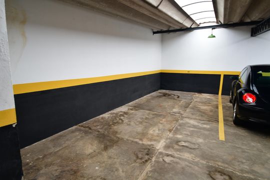 Garagem de apartamento para alugar com 1 quarto, 41m² em Centro, Campinas