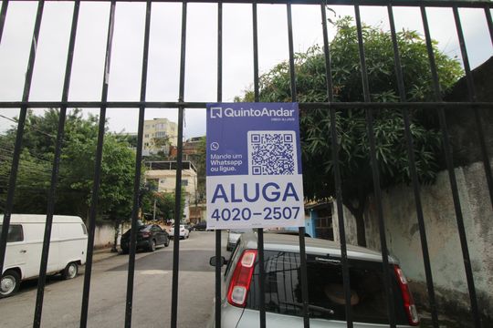 Placa de apartamento para alugar com 1 quarto, 65m² em Vista Alegre, Rio de Janeiro