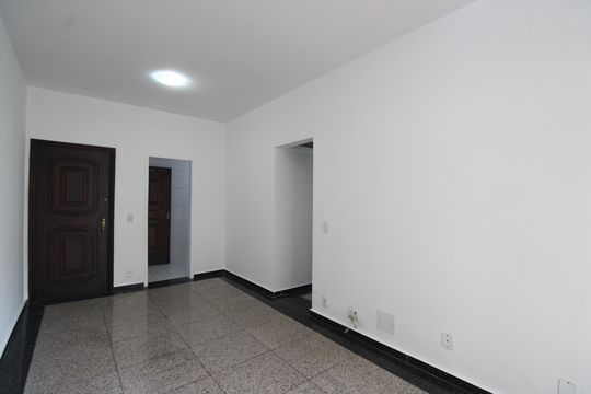 Sala de apartamento para alugar com 3 quartos, 74m² em Pechincha, Rio de Janeiro