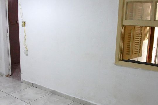 Quarto 1 de casa para alugar com 1 quarto, 40m² em Vila Arriete, São Paulo