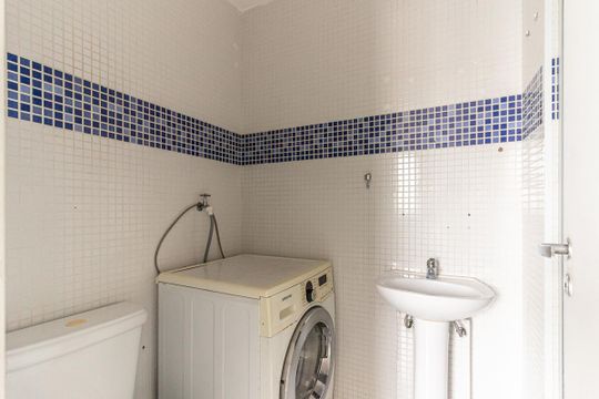 Banheiro de kitnet/studio para alugar com 1 quarto, 30m² em Santa Cecilia, São Paulo